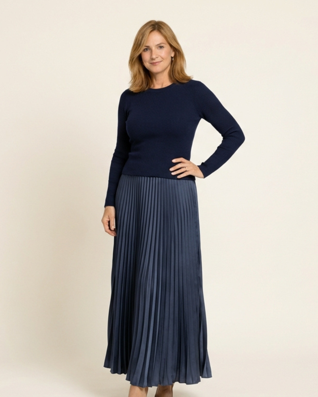 Claudia - Maxi dress with jersey and pleated skirt