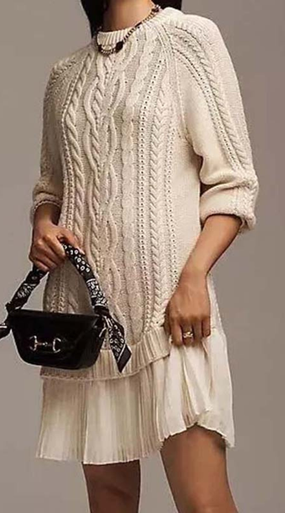 Sofía - Knitted dress with pleated skirt