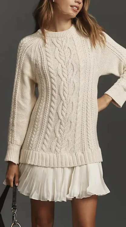 Sofía - Knitted dress with pleated skirt