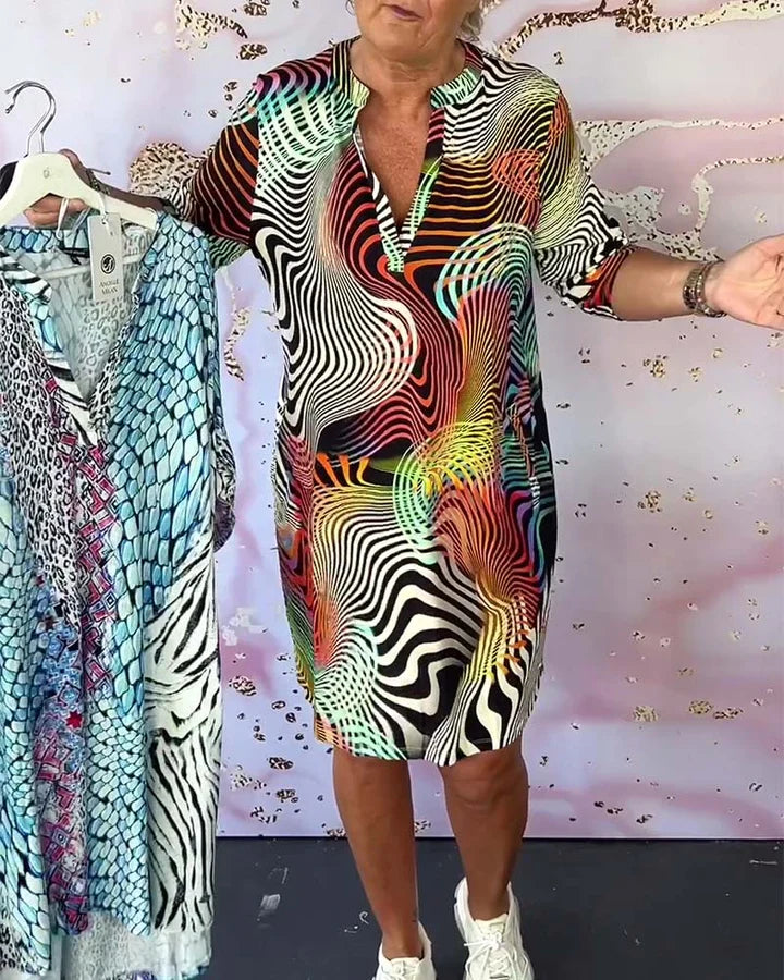 Ria - Colorful V-neck dress