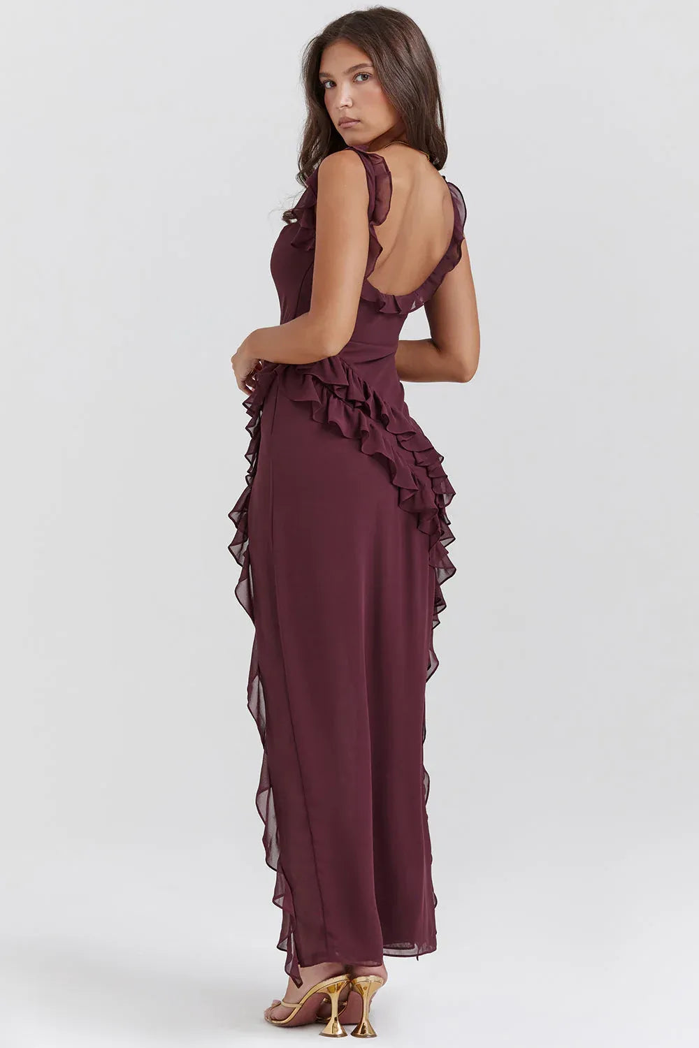 Talía - Long Dress with Ruffles and Slit