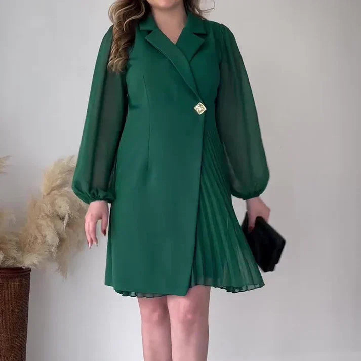 Jimena - Vestido con solapas y diseño plisado
