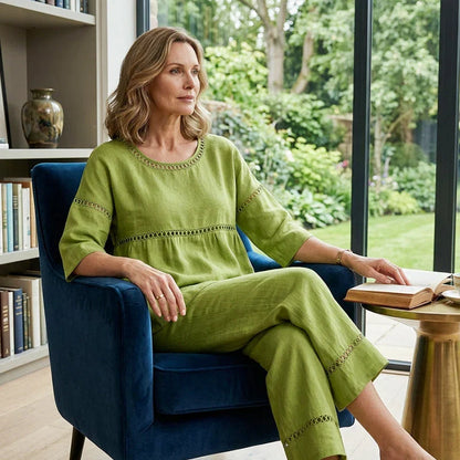 Marisa - Casual set with openwork details